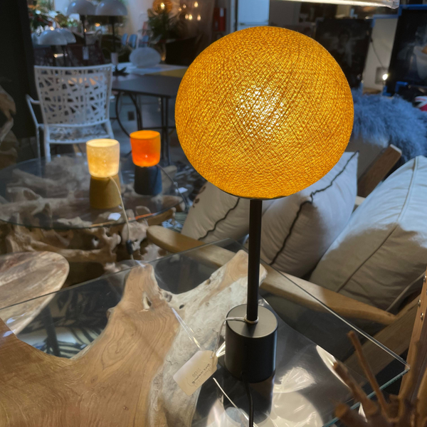 Lampe de table boule